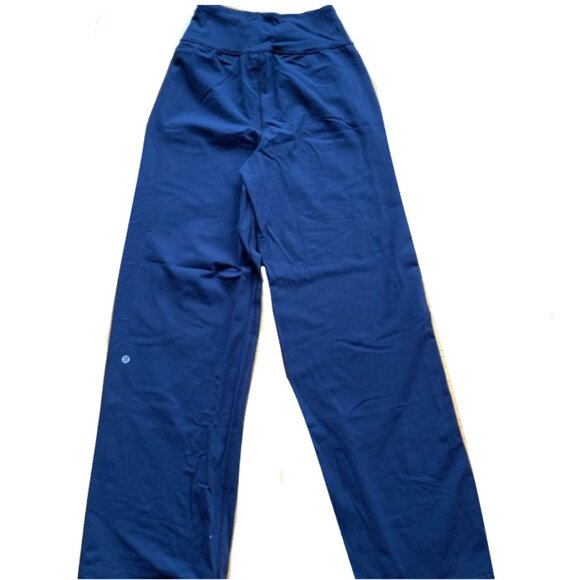 Women's Lululemon Wide-Leg Pants - Picture 2 of 4